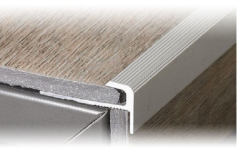 Profilés nezdemarche pour parquet naturel, stratifié, moquette et sol souple TEKA